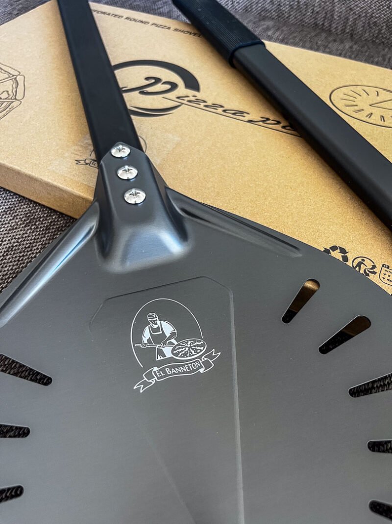 Pala Pizza Circular Aluminio Anodizado 23cm. - Imagen 4
